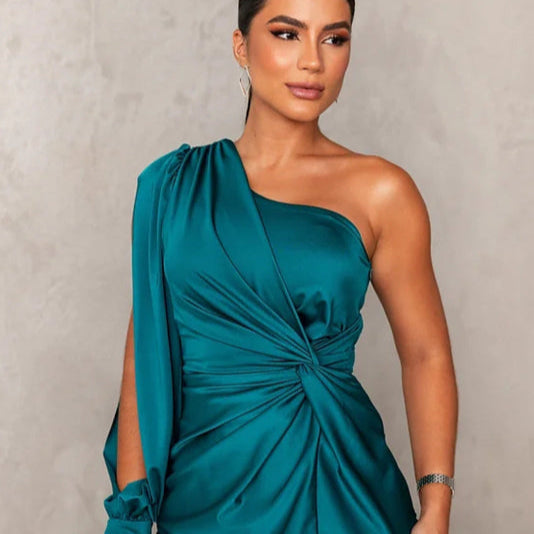 Hilda - Elegant kjole med finesse