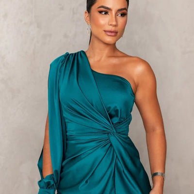 Hilda - Elegant kjole med finesse